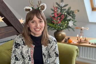 Schnappatmig durch den Advent? Wie eine Sachsen-Influencerin in der Weihnachtszeit die Ruhe bewahrt - Komikerin und Sachsen-Influencerin Tina Goldschmidt liebt die muckelige Adventszeit. Auf Instagram und Tiktok ist sie unter dem Namen „Schnappatmig“ bekannt.