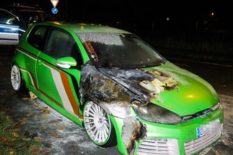 Schneeberg: Brandstiftung - Golf angezündet -