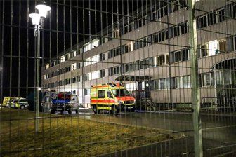 Schneeberger Flüchtlingsheim: Bewohner greifen Mitarbeiter mit Messer an - In der Erstaufnahmeeinrichtung für Asylsuchende in Schneeberg ist es zu einer Auseinandersetzung gekommen.