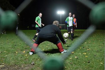 Schneeberger Freizeitkicker machen es spannend bis zum Schluss - Die Freizeitfußballer aus Schneeberg haben in Nürnberg ein Turnier gewonnen. Nicht das erste Mal gelang ihnen dieser Streich.