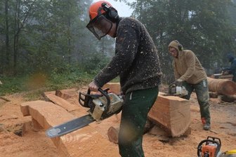 Schneeberger Studenten lassen am Kuhberg die Späne fliegen - 