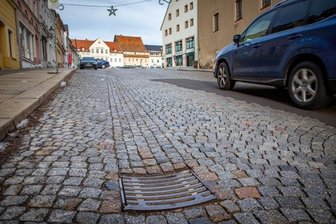 Schnelles Internet hat in Oederan Priorität - Der Straßenbelag zwischen Großer Kirchgasse (im Bild) und Scharfer Ecke soll in diesem Jahr ausgetauscht werden.
