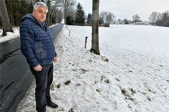 Schock im Tierheim Freiberg: Kollegin stirbt nach Unfall - Thomas Weigel ist geschockt: Am Montagmorgen ist eine Mitarbeiterin des Freiberger Tierheims hier auf der Straße Münzbachtal zwischen Freiberg und Großschirma tödlich verunglückt. Der Schatzmeister trauert um seine Kollegin. 