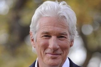 Schön grau - Bei Schauspieler Richard Gere ist das Grauhaar-Gen offensichtlich sehr aktiv.