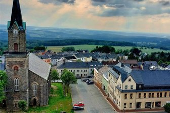 Schöneck lehnte Liste für Kulturdenkmale in der Stadt und ihren Ortsteilen ab - Der Schönecker Obermarkt. Eine komplette Unterschutzstellung wurde vom Technischen Ausschuss abgelehnt.