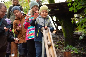 Schöneck: Murmelweg und Abenteuerspielplatz ab sofort wieder geöffnet - Nach der Winterpause sind die Murmelbahnen wieder nutzbar.