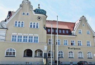 Schöneck: Neue Bürgermeisterwahl wird zum Zweikampf -