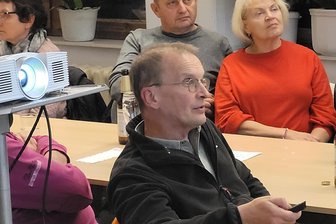 Schönfels: Wie die Via Imperii zur Bundesstraße 173 wurde - Dr. Jörg Hofmann hielt einen kurzweiligen Vortrag über die Geschichte der Via Imperii bis in die Gegenwart.