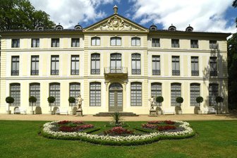 Schon 3000 Besucher bei Uli-Stein-Ausstellung im Greizer Sommerpalais - Uli-Stein-Cartoons begeistern im Sommerpalais Greiz.