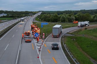 Schon wieder eine Nachtschicht: A 4 bei Glauchau wird erneut voll gesperrt - Die A 4 wird zwischen den Anschlussstellen Glauchau-Ost und Hohenstein-Ernstthal in der Nacht zum Donnerstag erneut voll gesperrt.