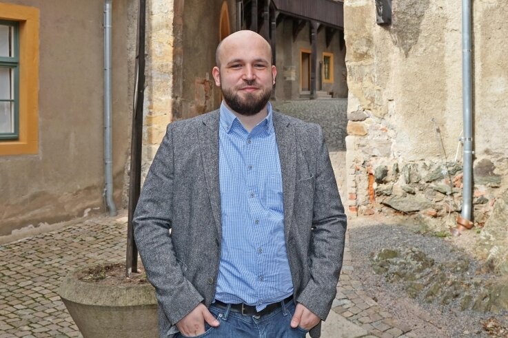 Schon wieder neuer Chef auf Burg Schönfels - Der Historiker Christian Landrock aus Mülsen ist seit diesem Monat der neue Chef auf der Burg Schönfels. 