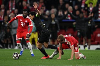 Schon wieder verletzt: Davies fällt mehrere Wochen aus - Kanada-Kapitän Alphonso Davies (l.) fällt mehrere Wochen aus.