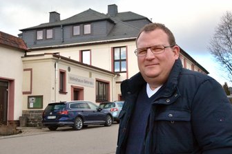 Schreiter: Volkshaus-Sanierung ist 2018 größte Herausforderung - Mit dem Umbau und der energetischen Sanierung des Volkshauses nimmt die Gemeinde Gelenau nach der Neugestaltung der Freien Schule "Erzgebirgsblick" in diesem sowie im kommendem Jahr ein weiteres Großprojekt in Angriff.
