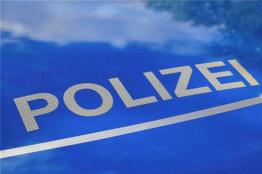 Schrottdiebe in Glauchau auf frischer Tag geschnappt - Altmetall hatte Wert von 50 Euro - Symbolbild Polizei. 