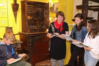 Schüler auf Spurensuche im Schloss - 