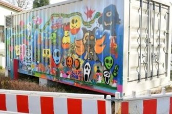 Schüler besprühen Containerstation - Der besprühte Envia-Container in Niederbobritzsch.