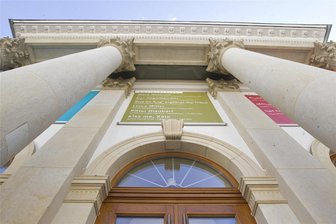 Schüler des Plauener Vogtlandkonservatoriums geben am Sonntag im Vogtlandtheater zwei Weihnachtskonzerte - Im Vogtlandtheater finden am Sonntag zwei Weihnachtskonzerte des Vogtlandkonservatoriums statt.
