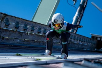 Schülercup im Skispringen und Nordischer Kombination erlebt grandioses Finale in Klingenthal - Konzentration beim Finale: Die Schülercup-Saison wurde am Wochenende in Klingenthal abgeschlossen.
