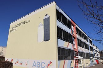 Schülerzahlen sinken – Freistaat will Schulen auf dem Land mit neuem Konzept erhalten - Vier Grundschulen unterhält die Stadt Schwarzenberg aktuell. Doch wie lange geht das noch, angesichts dramatisch sinkender Kinderzahlen?