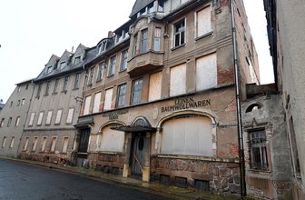 Schürzenfabrik wird jetzt saniert - Die ehemalige Wäsche- und Schürzenfabrik in Mittweida wird ab sofort saniert.