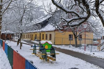 Schul- und Kita-Essen in Scheibenberg wird teurer - Die Verpflegung aus der Kantine der Kindertagesstätte "Bergwichtel" in Scheibenberg, in der auch die Schul- und Hortkinder Mittagessen gehen, wird ab März teurer.