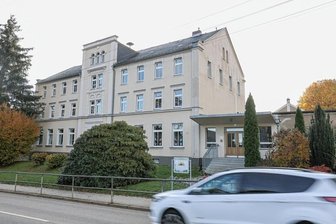 Schulanbau in Mittelbach vor Sanierung - 