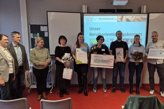 Schule in Rochlitz erhält Qualitätssiegel „Berufliche Orientierung“ - Bei der Verleihung des Qualitätssiegels in Rochlitz.