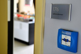 Schulen: Personaldecke auf Kante genäht - Wird das Lehrerzimmer zum leeren Zimmer? An Schulen herrscht Personalmangel. 