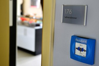 Schulen: Personaldecke auf Kante genäht - Wird das Lehrerzimmer zum leeren Zimmer? An Schulen herrscht Personalmangel. 