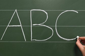 Schuljahr 2023/24 so kurz wie lange nicht: Bleibt im Landkreis Zwickau Schulstoff auf der Strecke? - Die Mädchen und Jungen verbringen im Schuljahr 2023/24 nur 36 Wochen in den Klassenzimmern. Der letzte Schultag fällt auf den 19. Juni 2024.