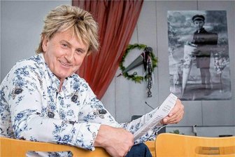 Schulleiter aus dem Erzgebirge und ihre Zeugnisse: Alles Streber oder doch nicht? - Uwe Klaffenbach leitet heute die Schule in Olbernhau, in die er 1968 eingeschult worden ist. Ein Streber sei er nicht gewesen, aber das Lernen sei ihm nicht schwer gefallen.
