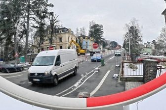Schulweg als Ausweichstrecke: Hartmannsdorfer sind besorgt - Blick auf den Hartmannsdorfer Berg, wo wieder gebaut wird.