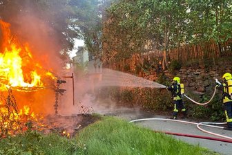 Schuppen in Buchholz brennt nieder - 