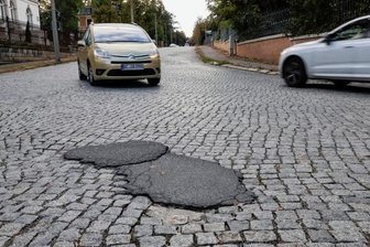 Schwanefelder Straße in Meerane: Am 7. November geht es los - In den Ausbau der Schwanefelder Straße werden rund zwei Millionen Euro gesteckt. Die Baufirma rückt am 7. November an.