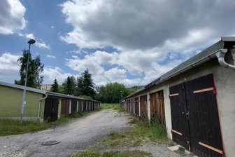 Schwarzenberg: Reaktionen von Garagenpächtern auf neue Verträge fallen unterschiedlich aus - Speziell von Pächtern im Garagenkomplex am Oelpfanner Weg in Schwarzenberg kam Protest.