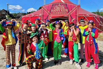 Schwarzenberg: So ein Zirkus - in der letzten Schulwoche - Welches Kind träumt nicht davon, mal Clown im Zirkus zu sein. Für diese Mädchen und Jungs aus Schwarzenberg wurde dieser Traum jetzt wahr.