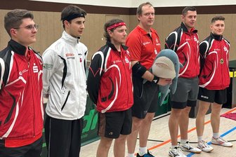 Schwarzenberger Tischtennis-Cracks schrammen haarscharf an erster Niederlage vorbei - Das Unentschieden in Holzhausen schmeckt den Tischtennisspielern des 1. TTV Schwarzenberg nicht wirklich.