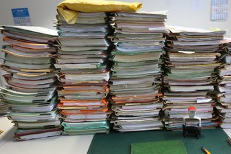 Schwarzfahren: Welche Arbeit die Straftat der Chemnitzer Staatsanwaltschaft macht - Die reine Aktenbearbeitung dauert laut Staatsanwaltschaft pro Fall kaum länger als 15 Minuten.