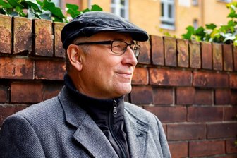 Schwarzhumorige Lesung von Stephan Hähnel in Meerane - Stephan Hähnel liest am Donnerstag in der Meeraner Stadtbibliothek.