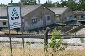 Schweine in Wiederau sollen mehr Platz erhalten - Die Schweinezuchtanlage von Agraset in Wiederau soll umgebaut werden, die Tiere mehr Platz erhalten. Auch Planungen für Stroh- und Außenklimahaltung gibt es. 