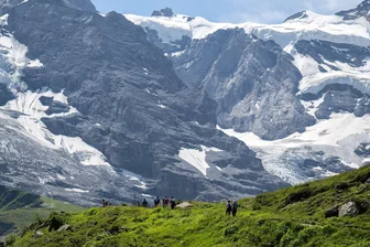 Schweizer Alpen: Vermisste Wanderin tot aufgefunden - Die vermisste Wanderin wurde in den Schweizer Alpen tot aufgefunden. (Symbolbild)
