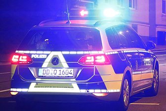 Schwer verletzter Mann gefunden - Zeugen gesucht - Die Polizei ermittelt gegen den Unbekannten.