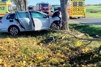 Schwerer Unfall auf B 173 bei Oberschöna: Staatsanwaltschaft ermittelt noch - Ein schwerer Unfall ereignete sich am 15. November vorigen Jahres auf der B 173 nahe Oberschöna. 