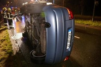 Schwerer Unfall auf dem Südring - Der 67-jährige Fahrer des Audi erlitt bei dem Unfall auf dem Südring schwere Verletzungen.