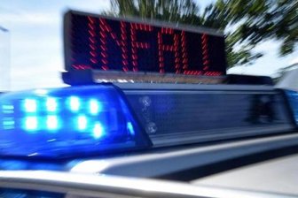 Schwerer Unfall auf der A4: Sechs beteiligte Fahrzeuge, fünf Verletzte -