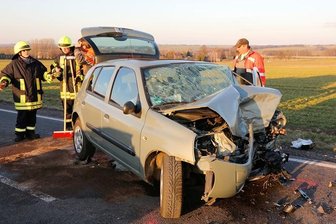 Schwerer Unfall auf der B 107 - 