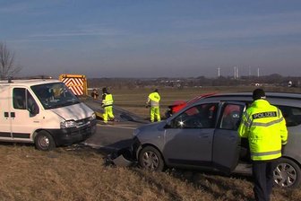 Schwerer Unfall auf der B 173 - vier Verletzte -