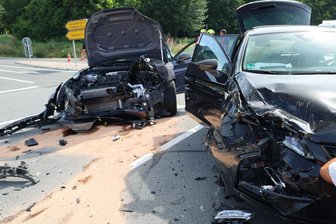 Schwerer Unfall auf der Bundesstraße 169 bei Schneeberg - Ein schwerer Unfall hat sich auf der Bundesstraße 169 ereignet.