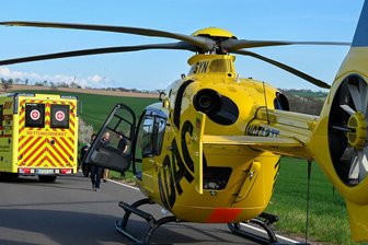 Schwerer Unfall in Weißbach: Rettungshubschrauber im Einsatz - Bei dem Unfall in Weißbach kam ein Rettungshubschrauber zum Einsatz (Symbolbild).