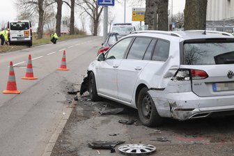 Schwerer Unfall kurz vor dem Chemnitzer Südring: Eine Person verletzt - Noch ist offen, wie es zu diesem Unfall gekommen ist.